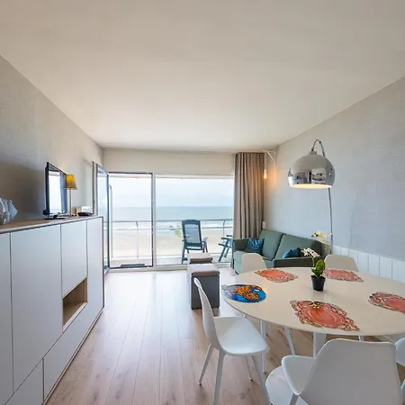 Apartment Charming With Sea View In Middelkerke, Cleaning Included Middelkerke