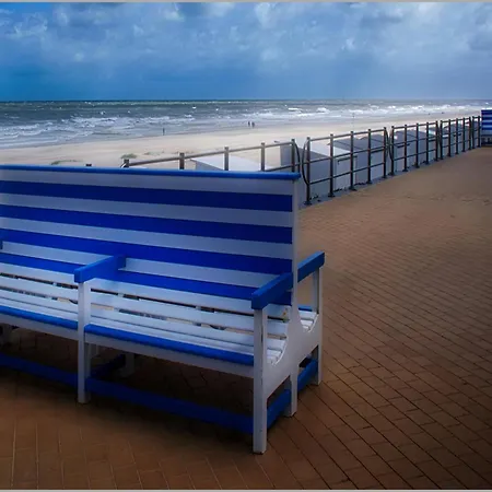 Charming With Sea View In Middelkerke, Cleaning Included Apartment